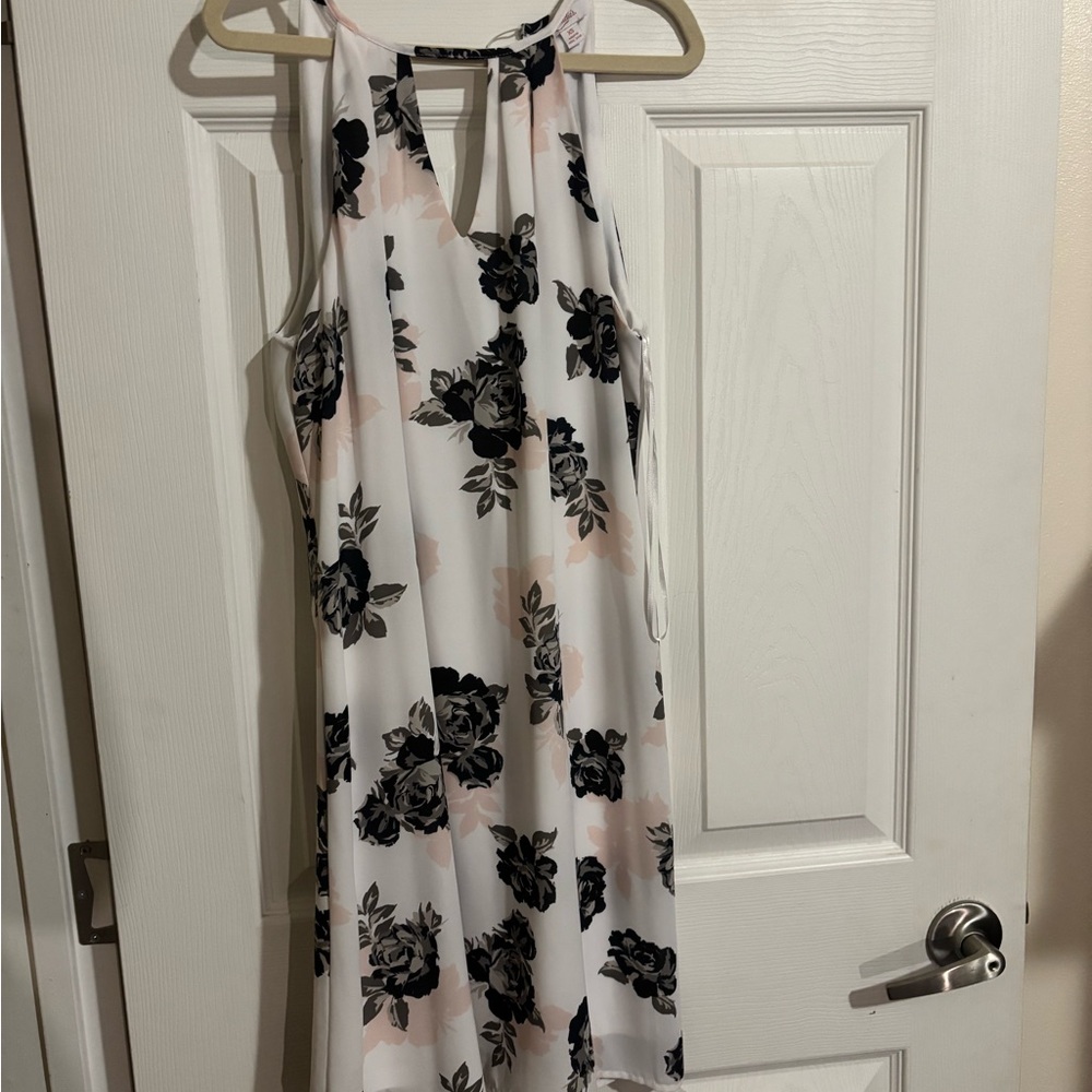 Candie's Black and White Floral Backless Dress